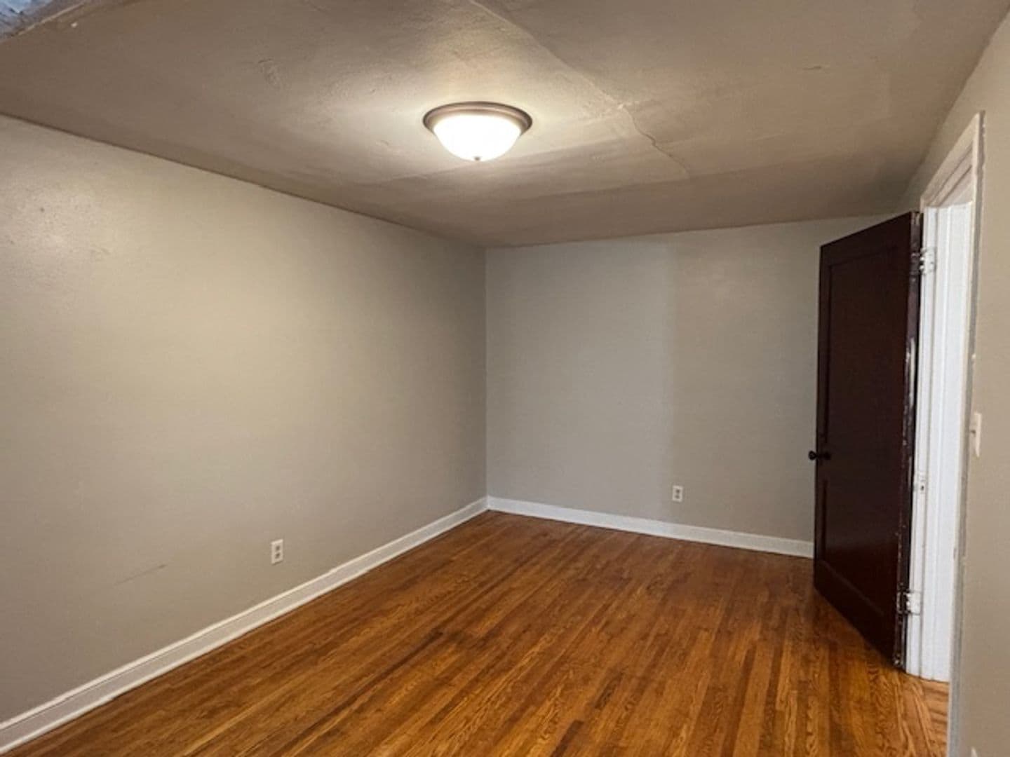 Saint Paul Apartment: 1670 Marshall Ave
