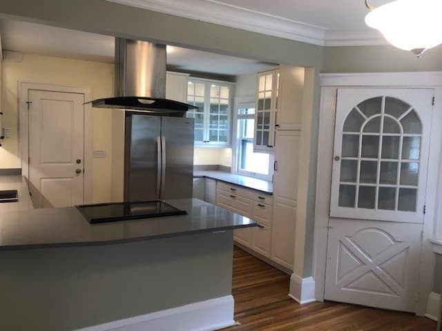 Saint Paul Apartment: 1135-1137 Goodrich Ave