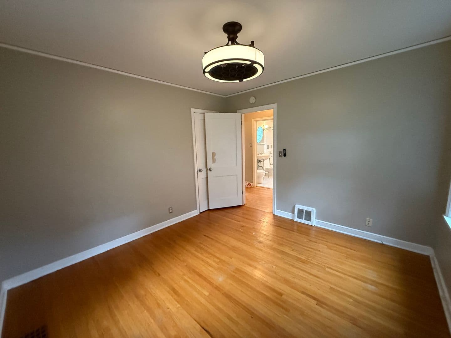 Minneapolis House: 5308 44th Ave S