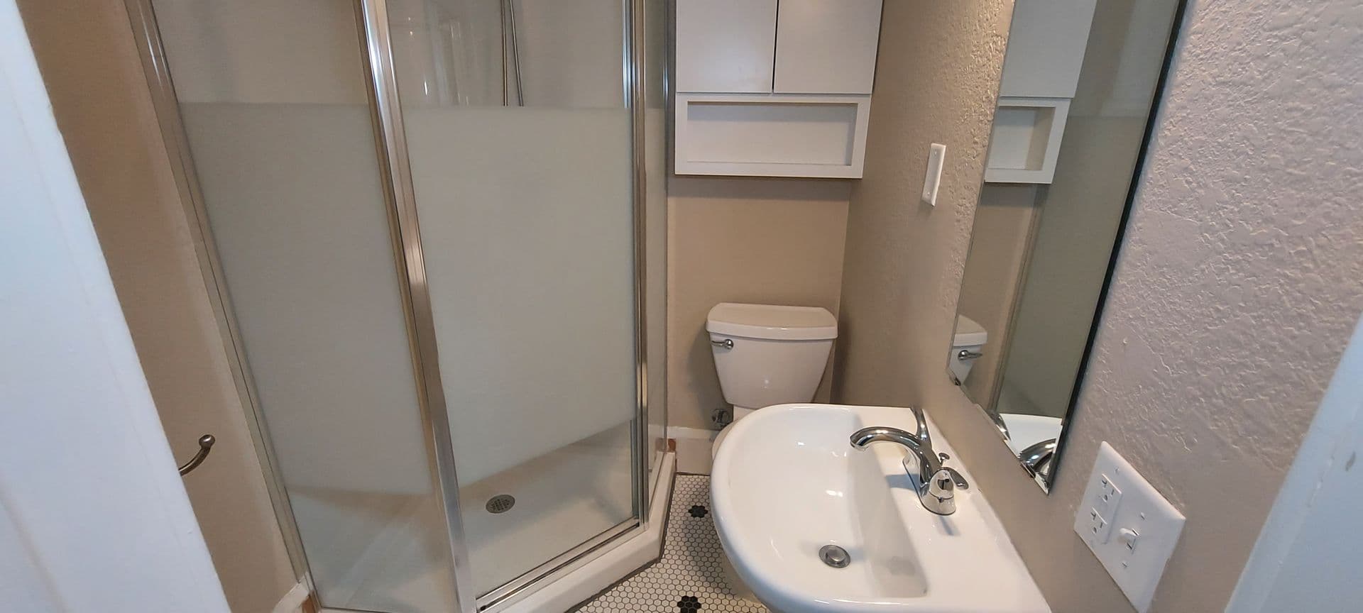 Saint Paul Apartment: 309 Dayton Ave