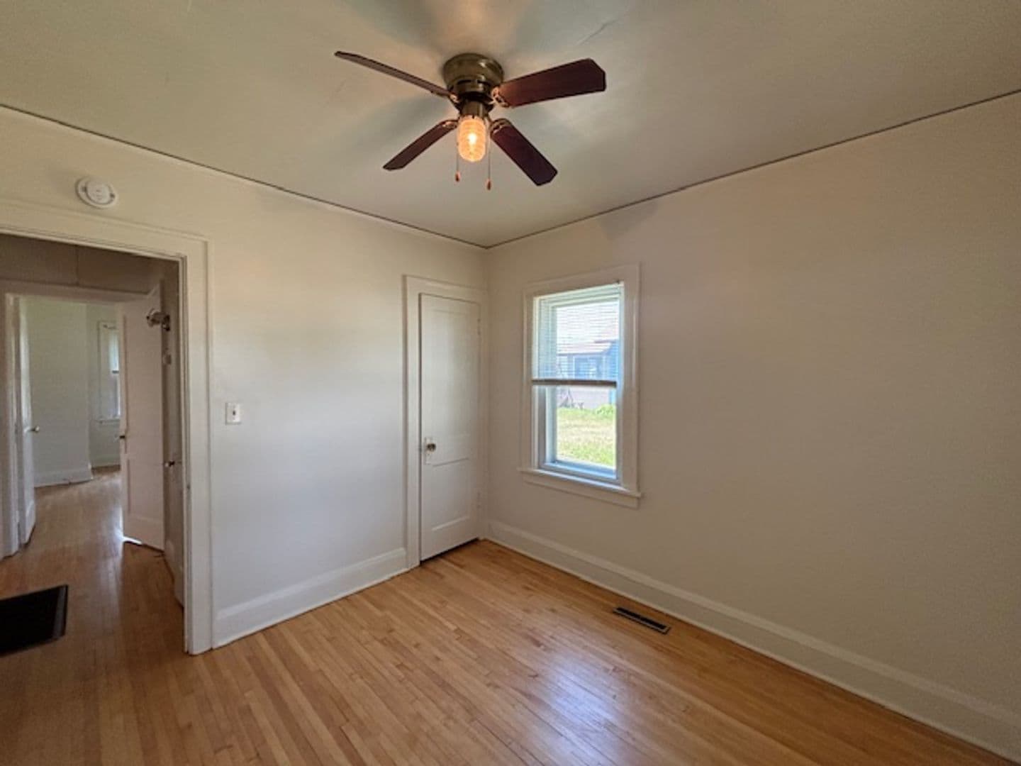 Saint Paul House: 988 Central Ave W