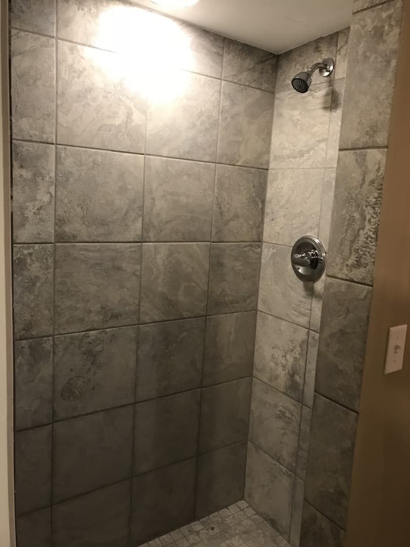 Saint Paul Apartment: 474 Herschel St