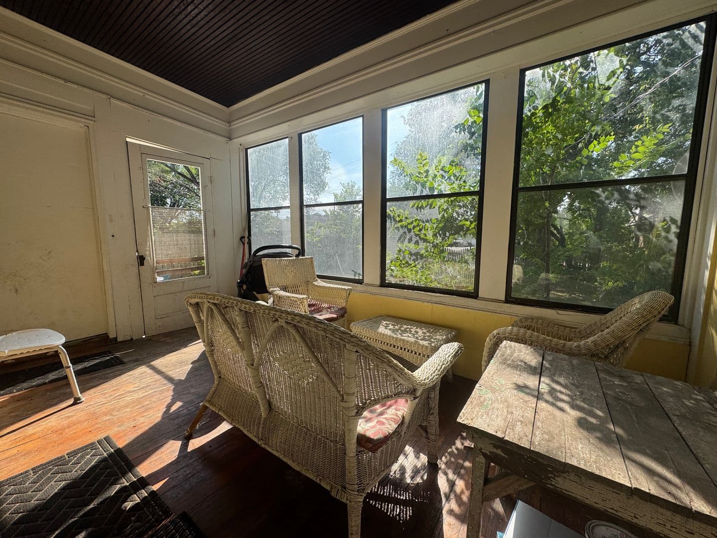 Minneapolis Apartment: 2526 Polk St NE