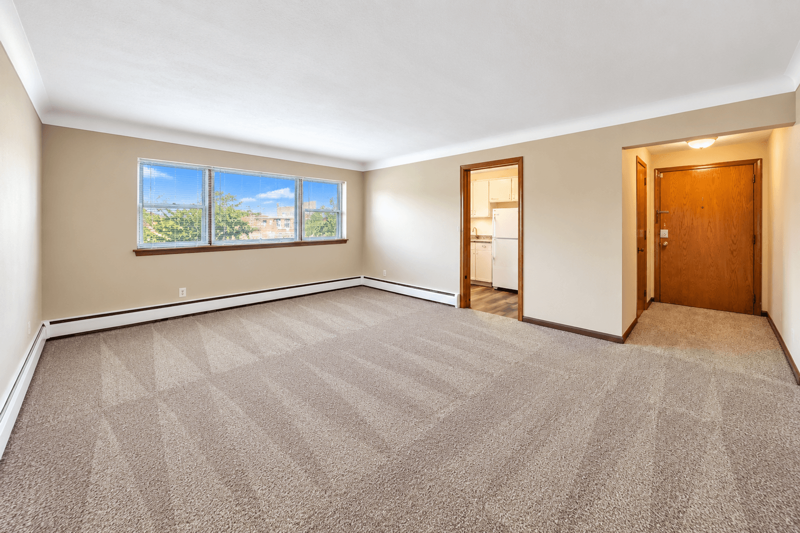 Saint Paul Apartment: 1573 Hartford Ave