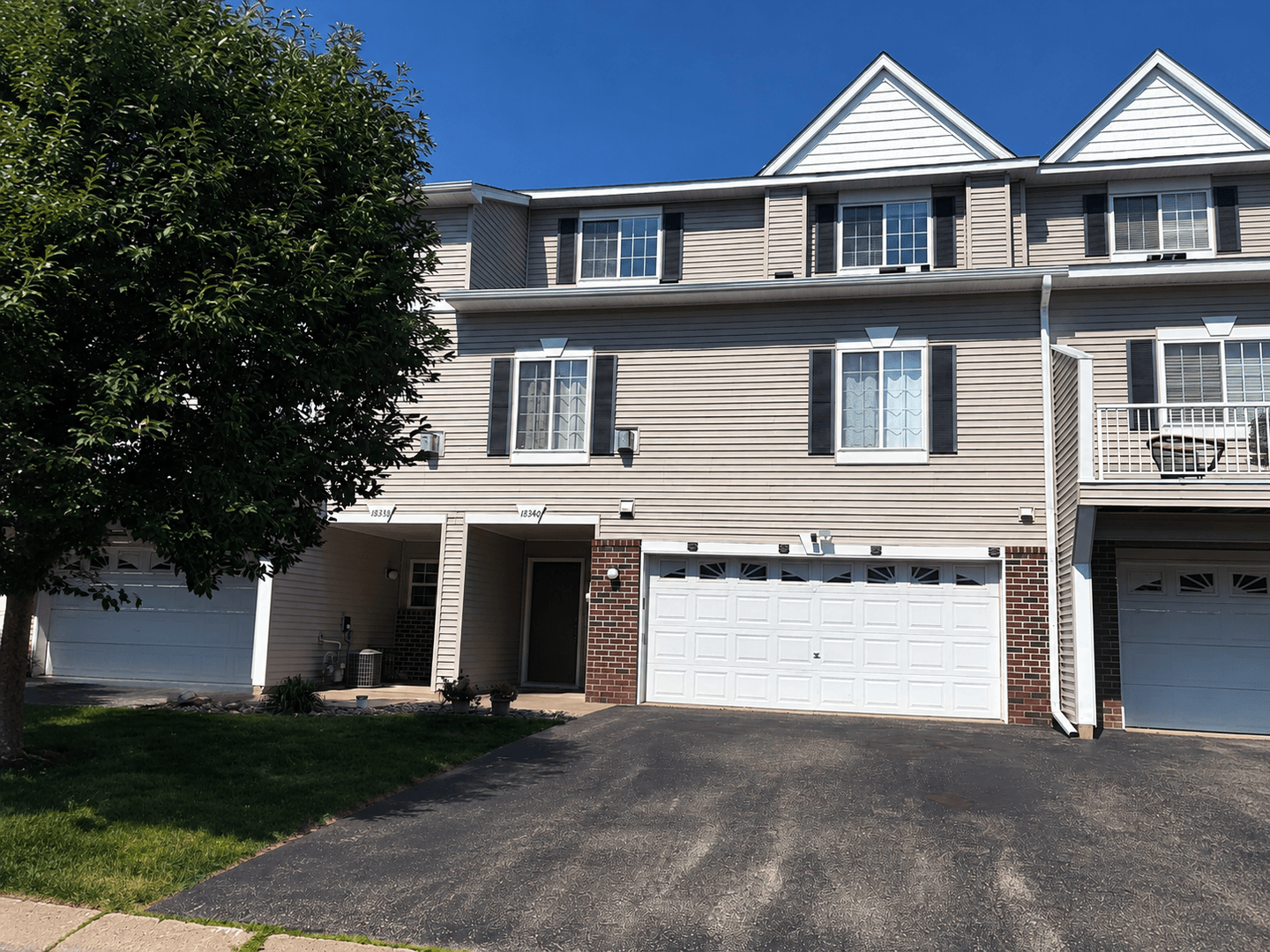 Lakeville House: 18340 Kerrville Trail #709