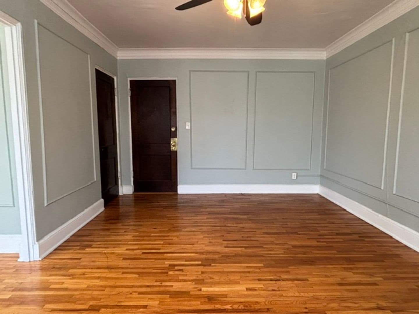 Saint Paul Apartment: 1967 Grand Ave