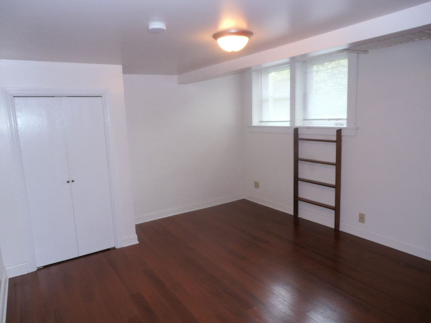 Saint Paul Apartment: 1635 Sherburne Ave