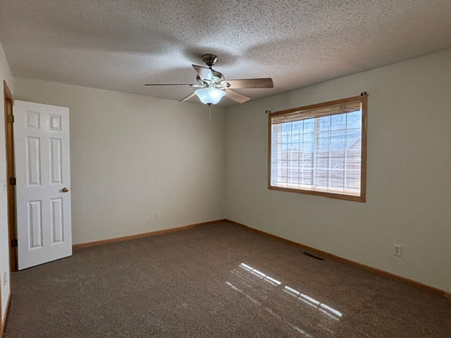 Lakeville House: 18340 Kerrville Trail