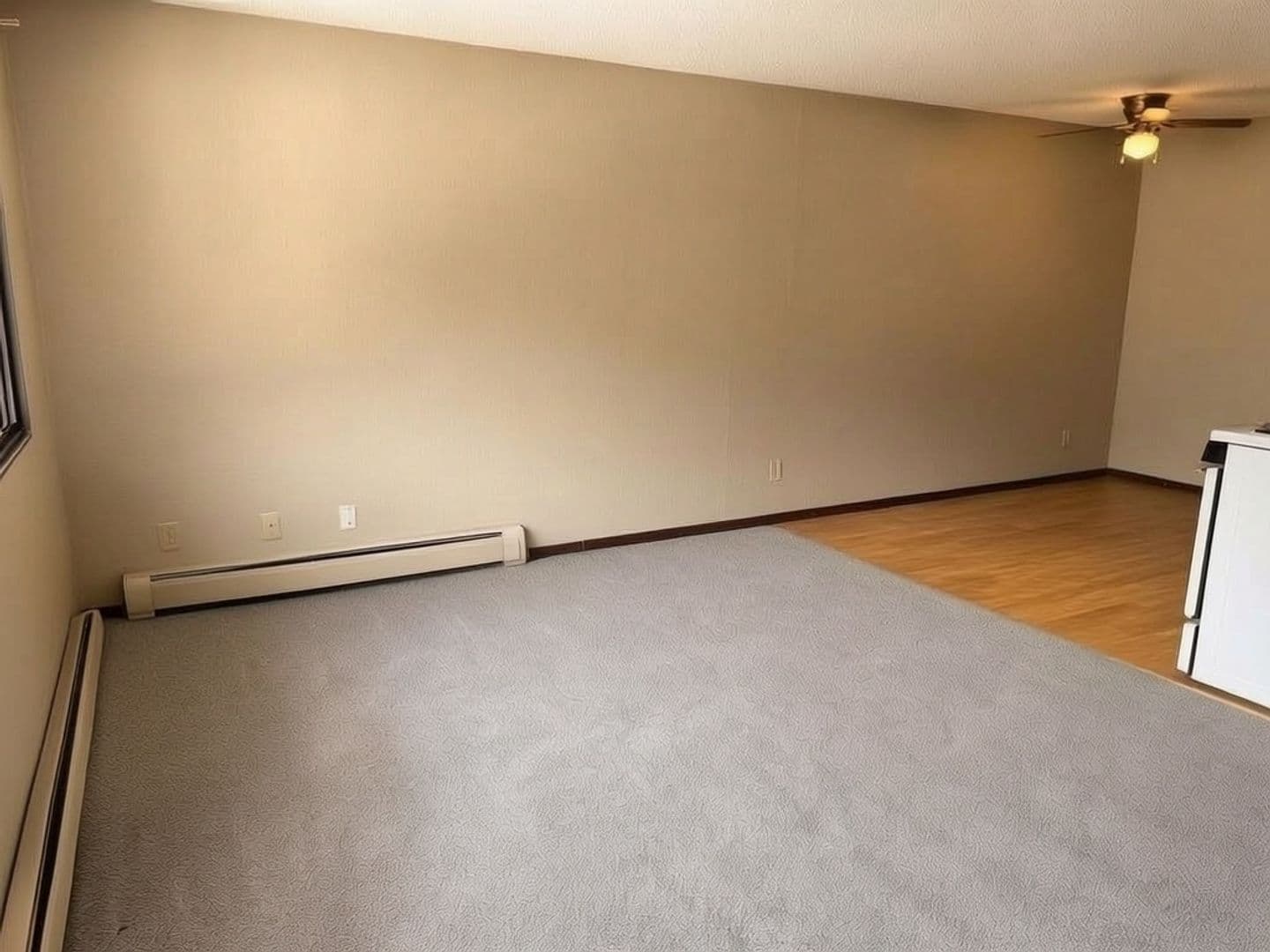 Saint Paul Apartment: 1419 Case Ave East