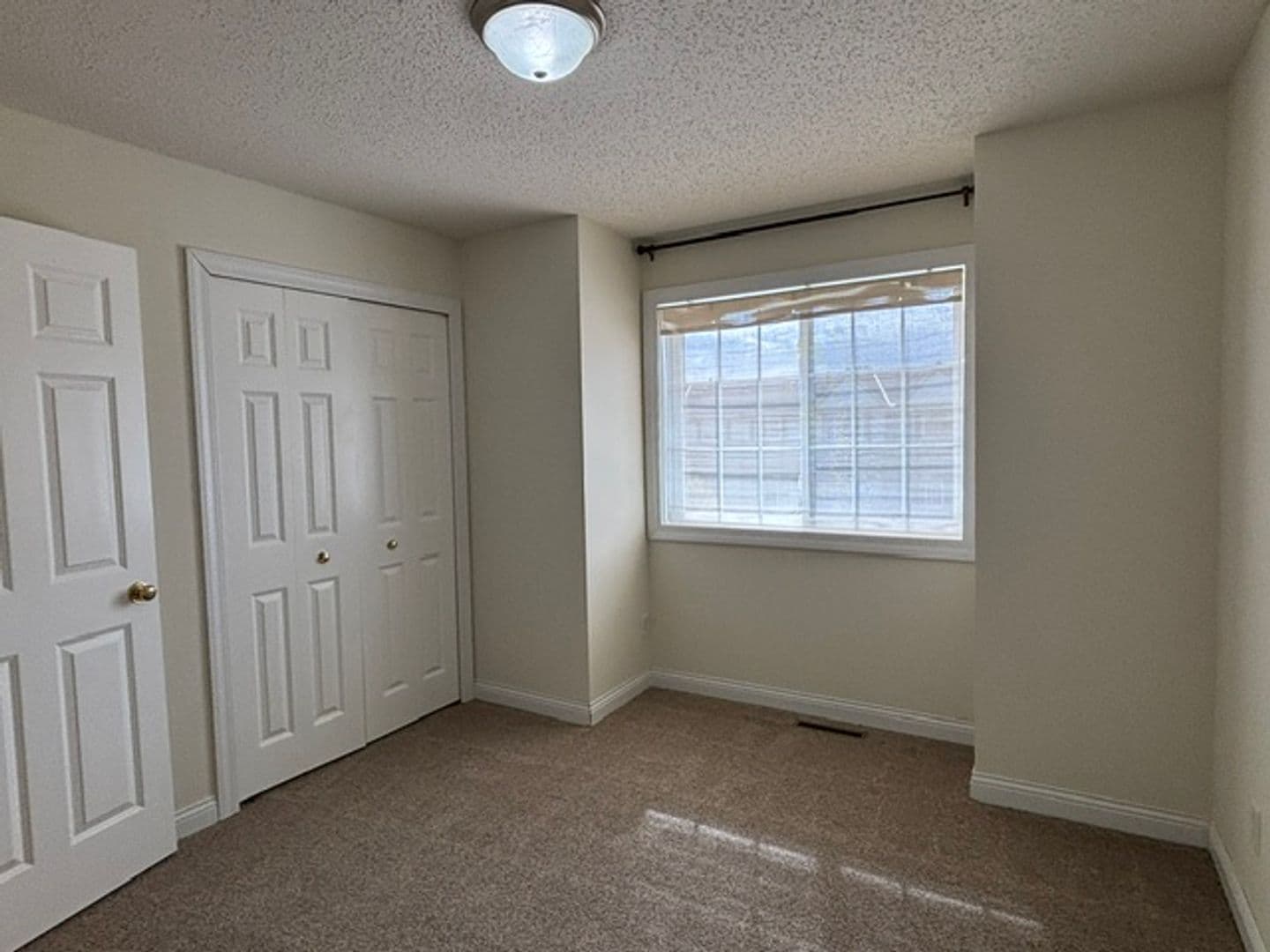 Lakeville House: 18340 Kerrville Trail