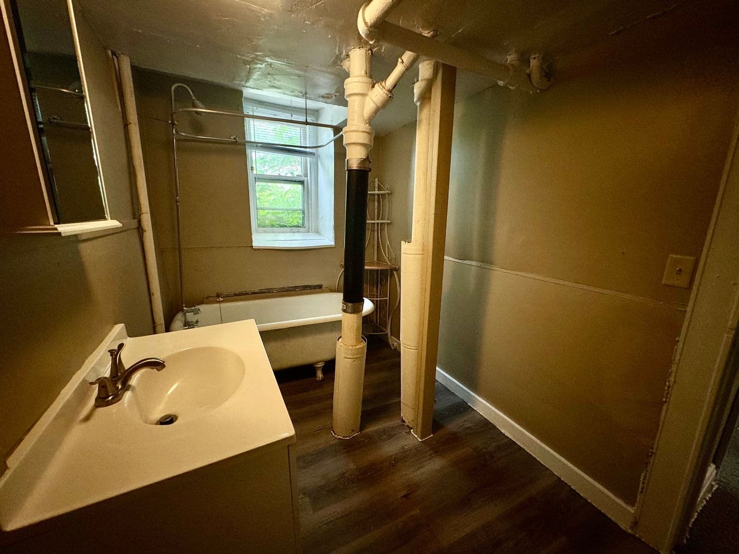 Saint Paul Apartment: 283-289 Bates Ave