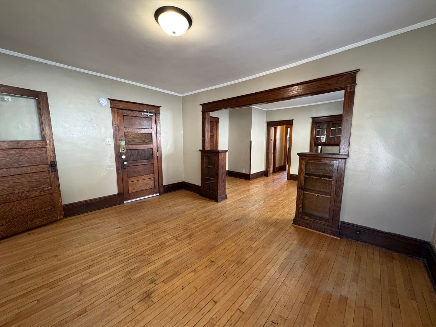 Saint Paul Apartment: 283-289 Bates Ave