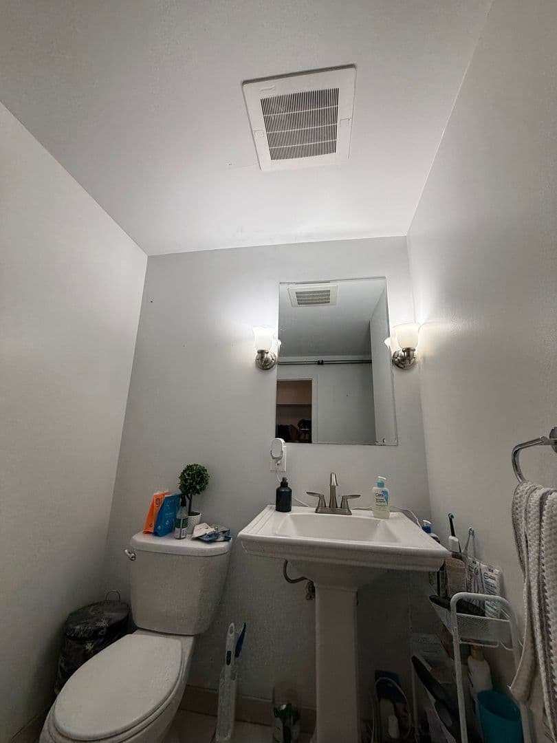Saint Paul Apartment: 212 7th St E