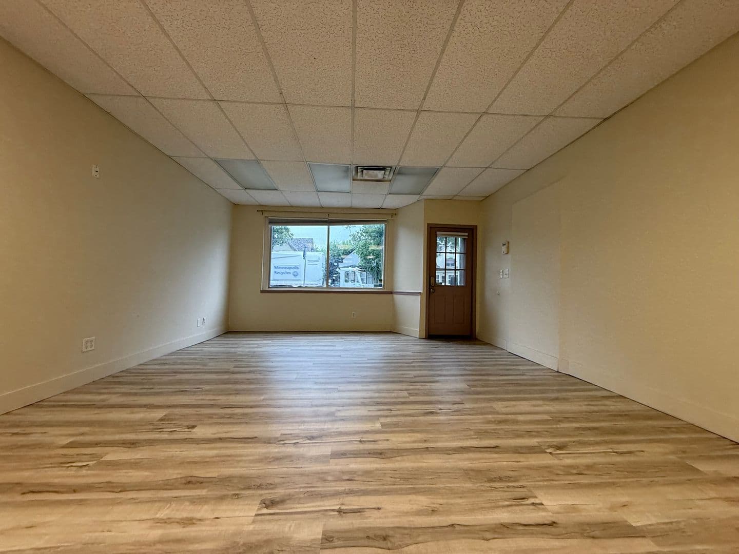 Minneapolis Apartment: 3962, 3964, 3966 Minnehaha Ave