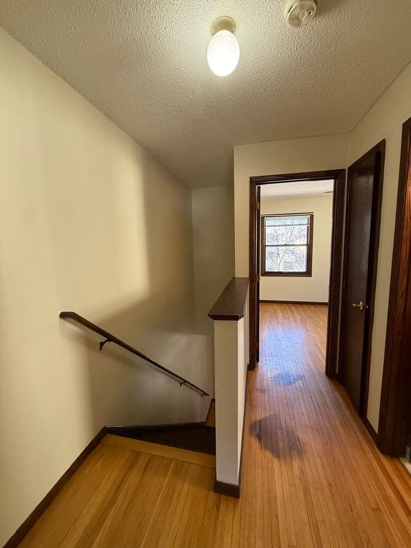 Minneapolis Apartment: 2833 31st Ave S