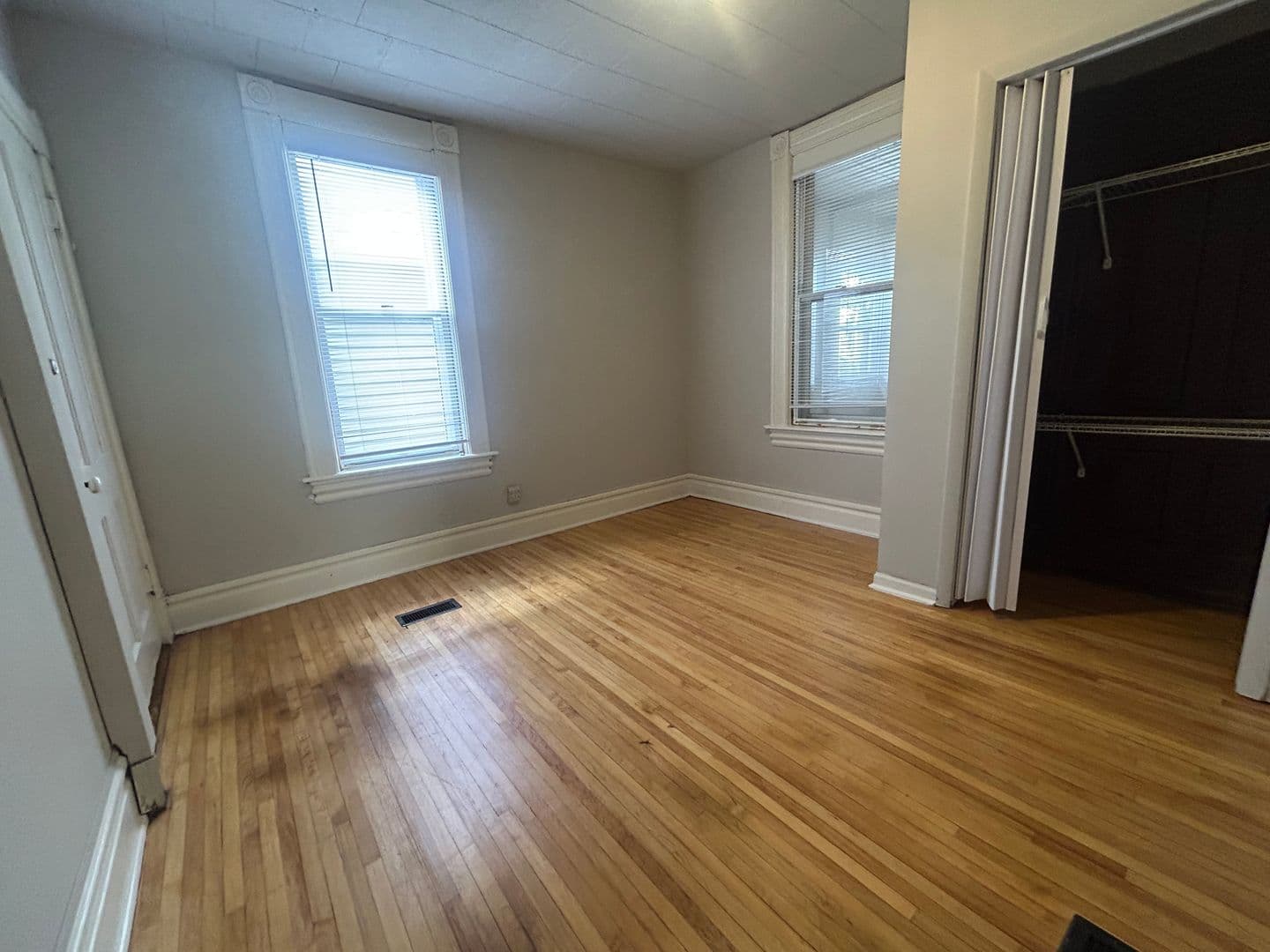 Saint Paul Apartment: 375 Erie Street