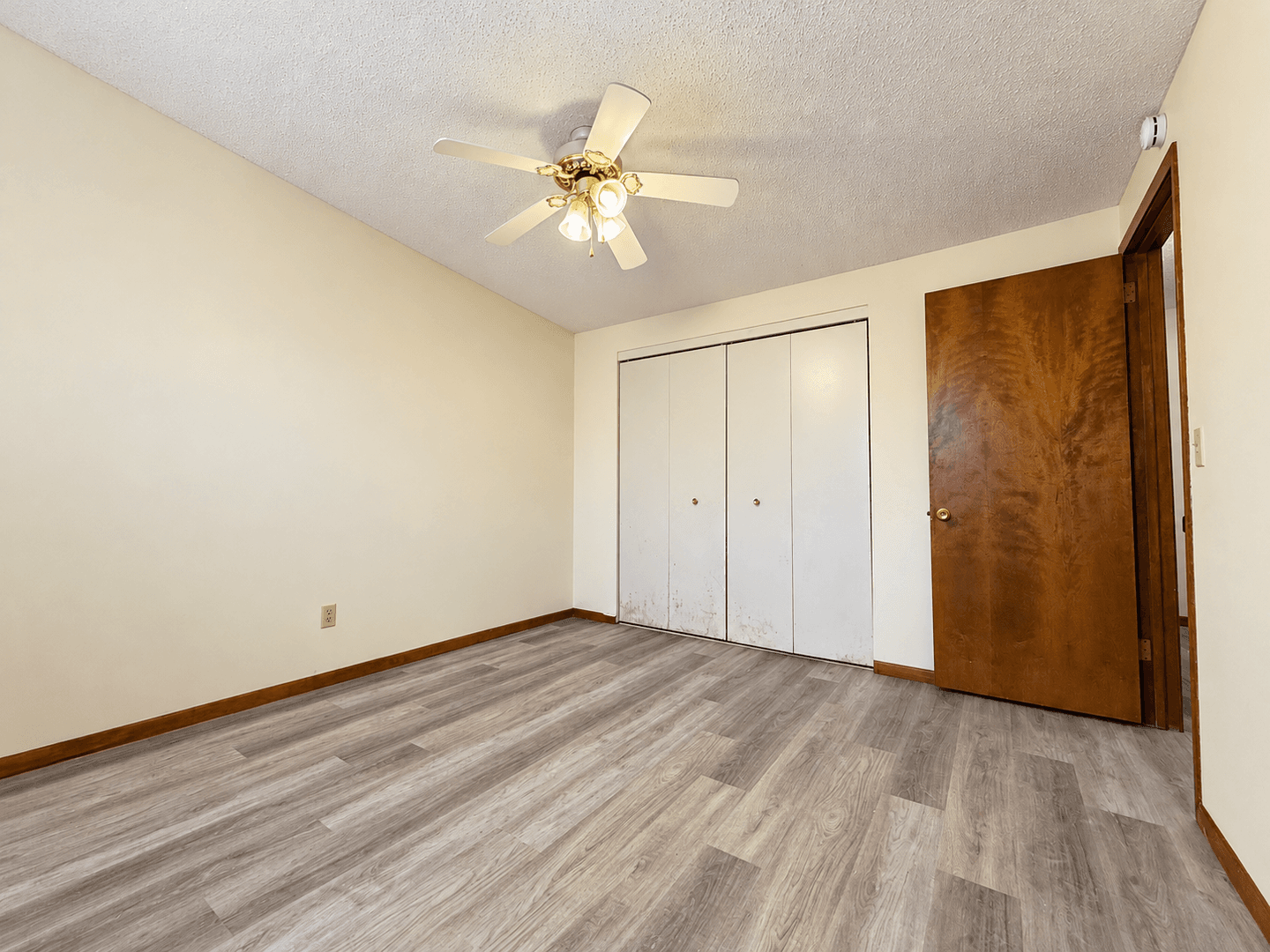 Willmar Apartment: 1116 2nd Street SE