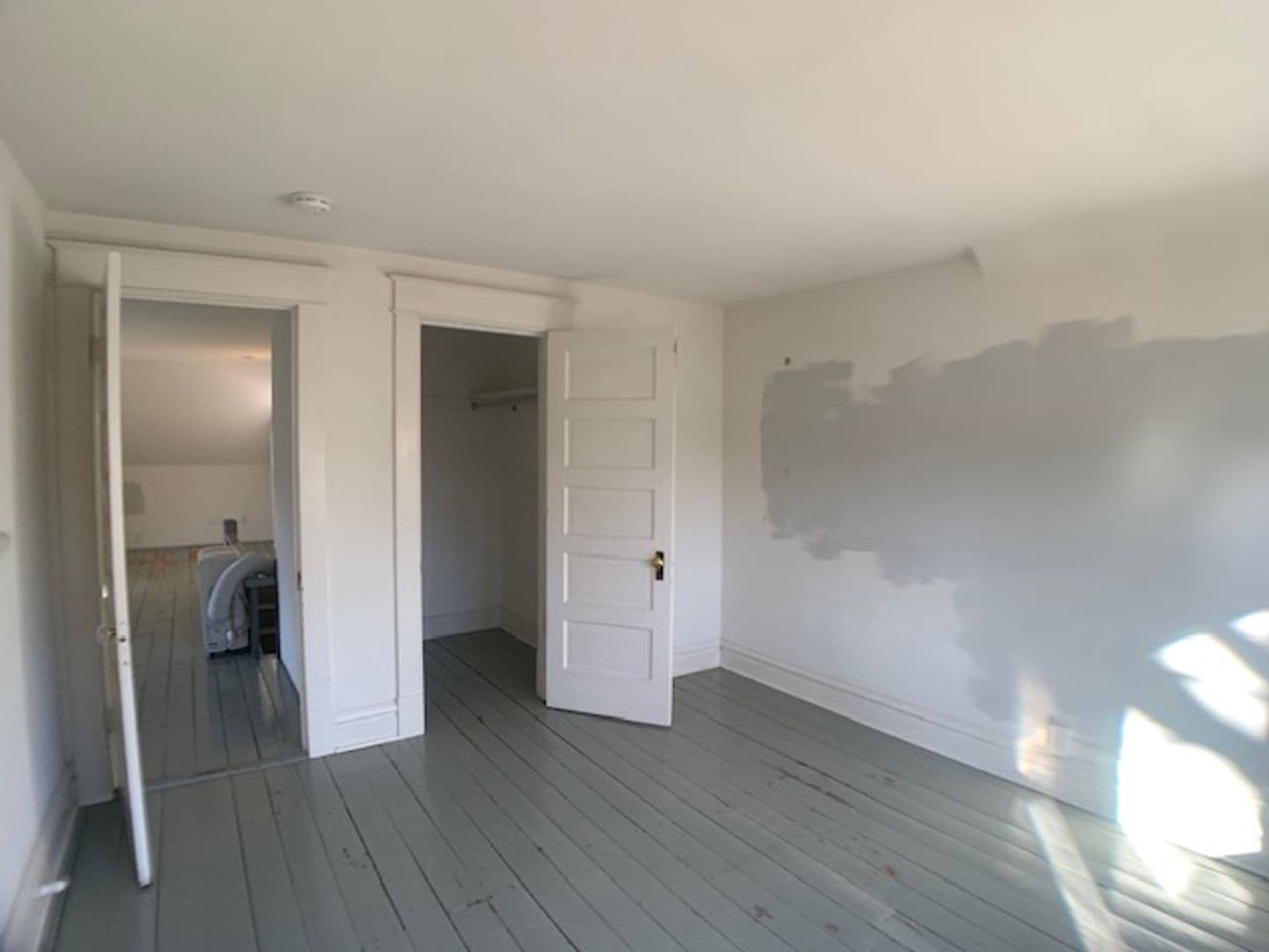 Saint Paul Apartment: 1607-1609 Van Buren Ave