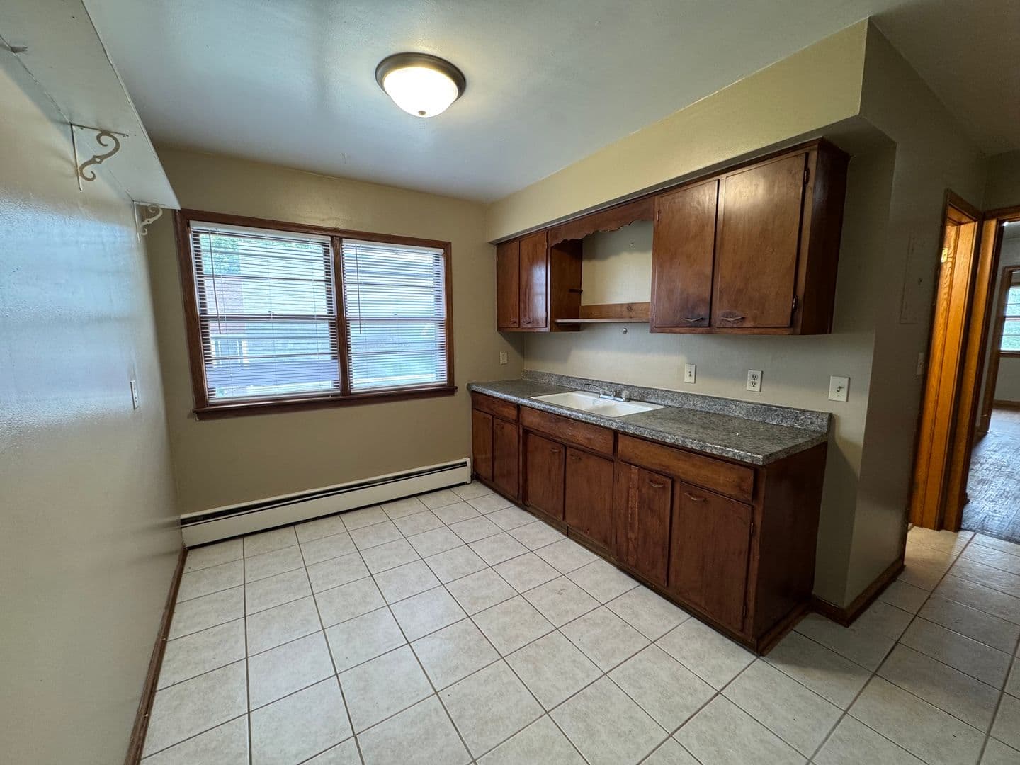 Saint Paul Apartment: 1360 Payne Ave