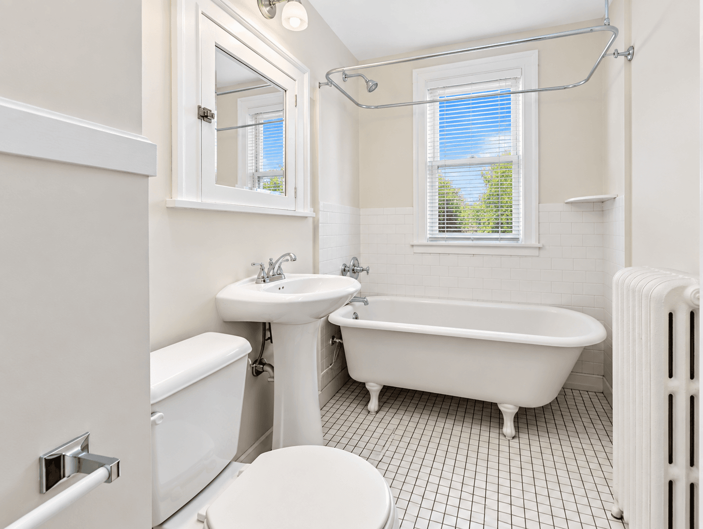 Saint Paul Apartment: 1091 Goodrich Ave