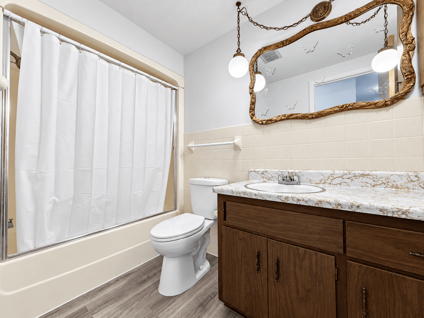 Willmar Apartment: 1116 2nd Street SE