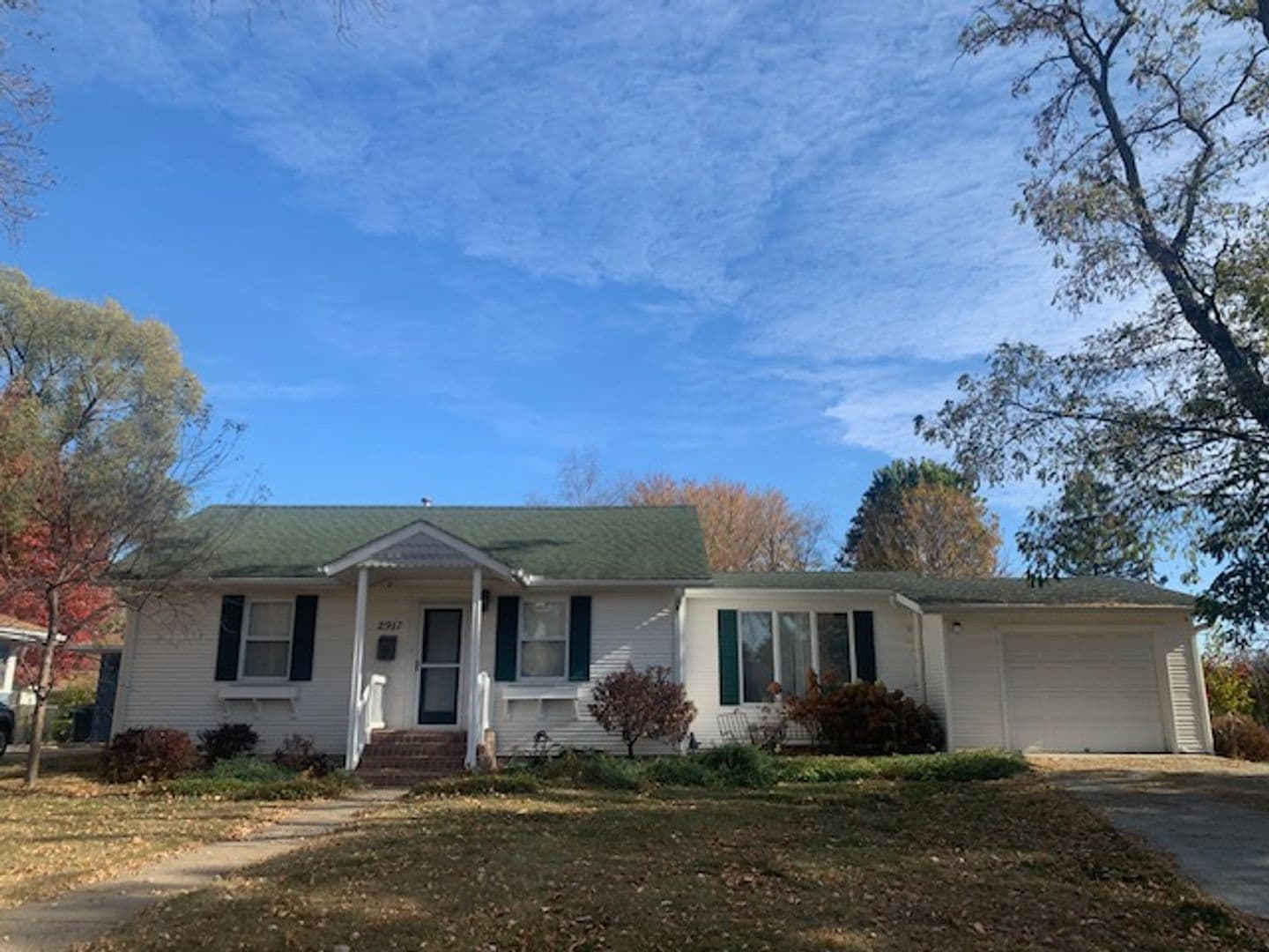 Saint Louis Park House: 2917 Pennsylvania Ave S