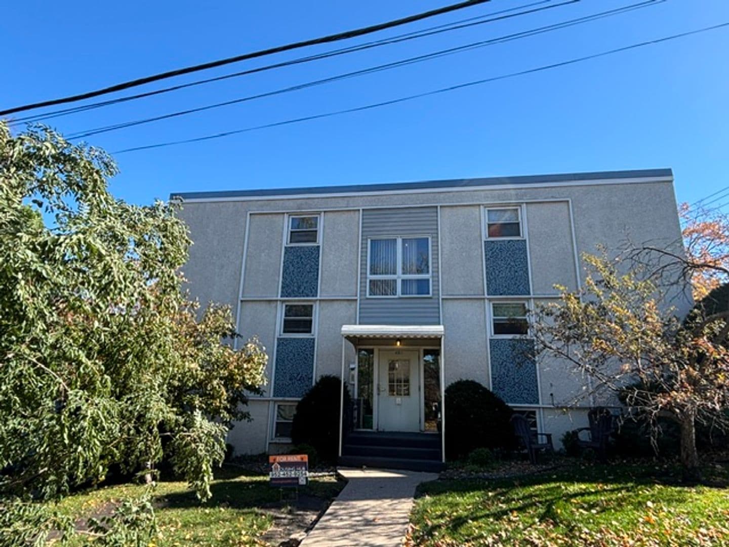 Minneapolis Apartment: 4351 Drew Ave South