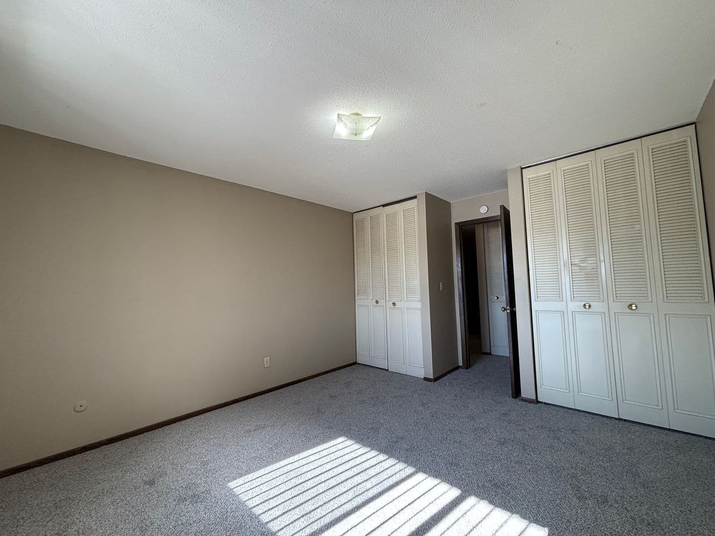 Saint Paul Apartment: 41 Arlington Ave West