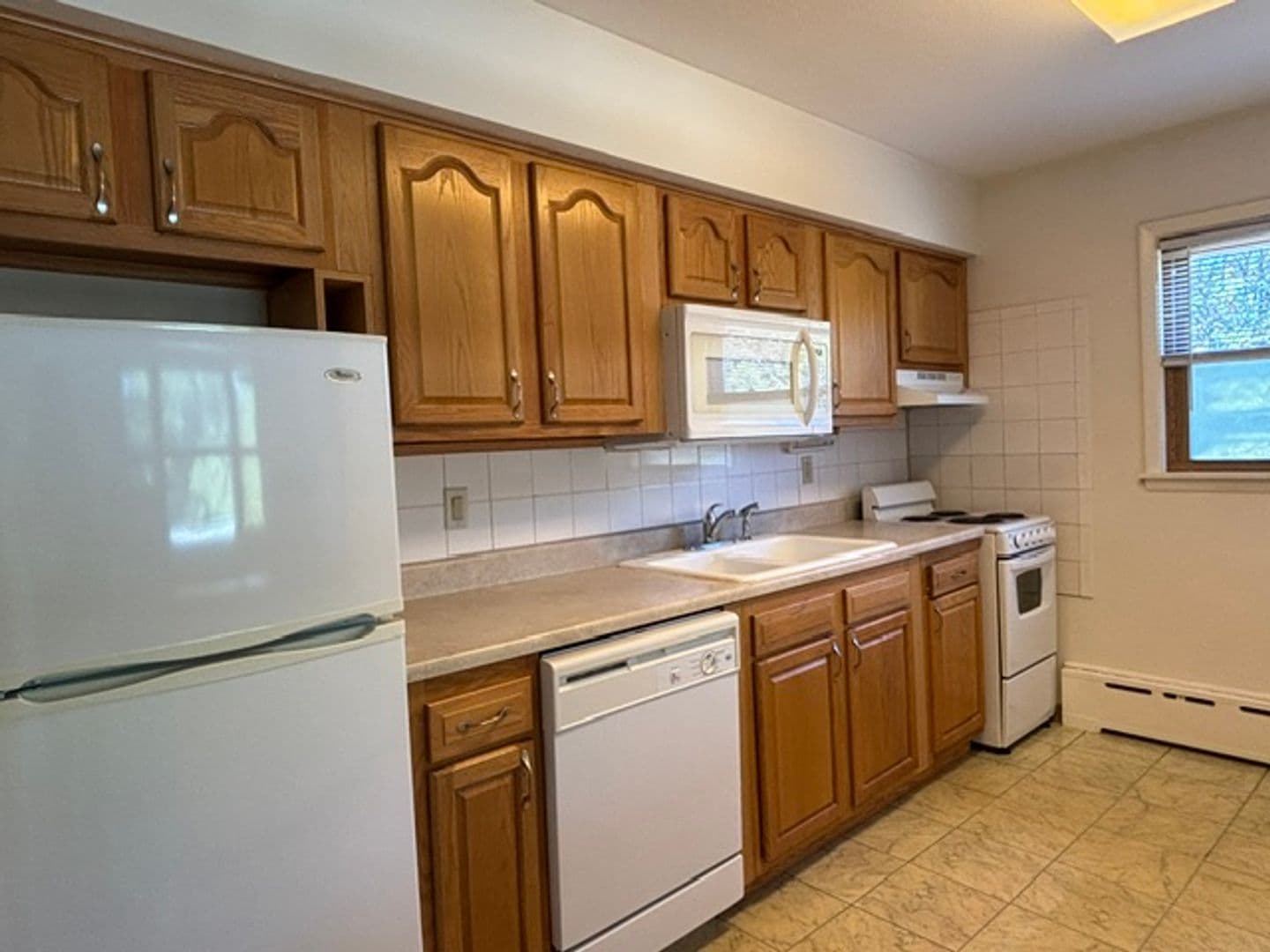 Minneapolis Apartment: 4351 Drew Ave South