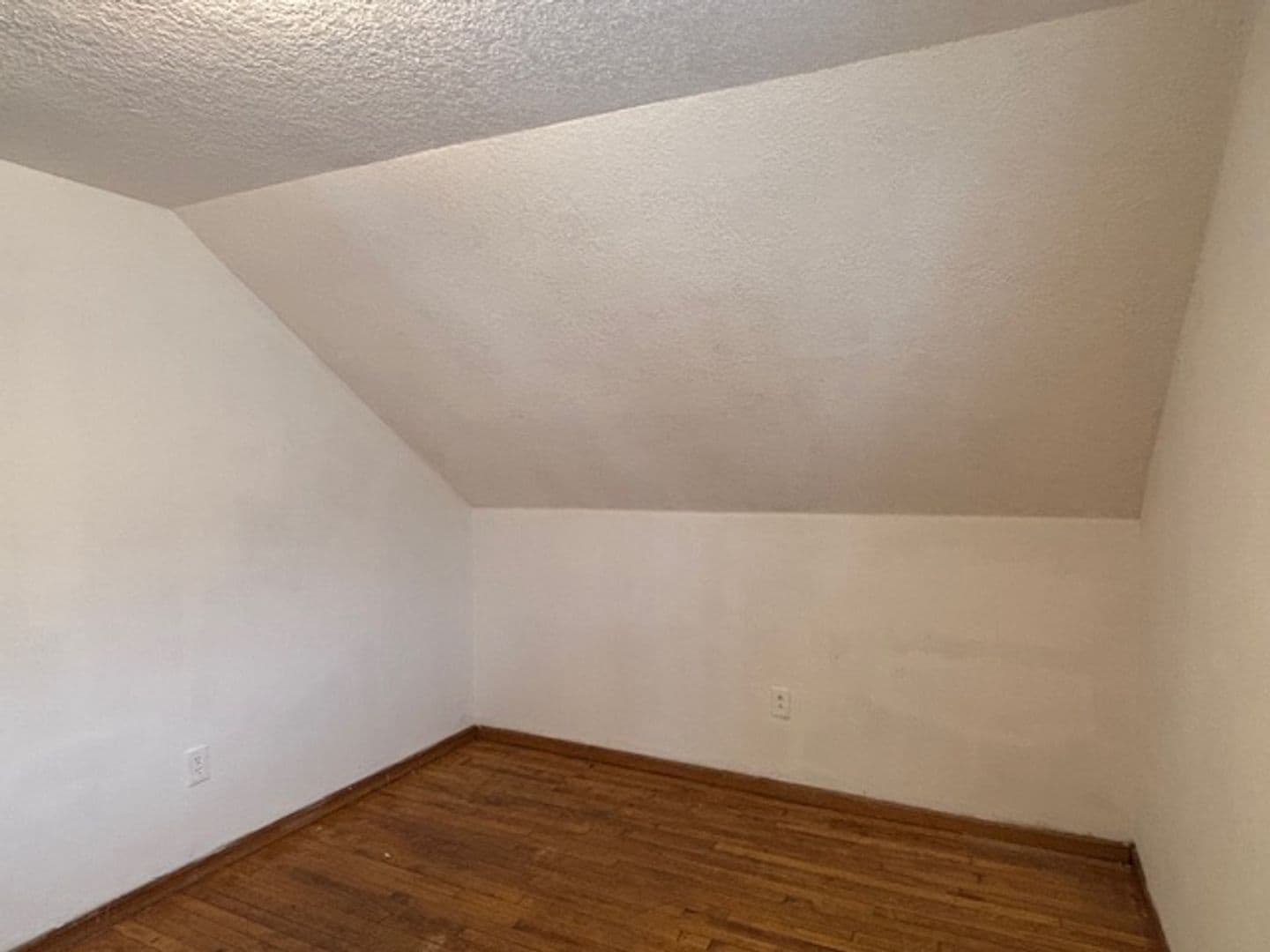 Saint Paul House: 1074 5th St E