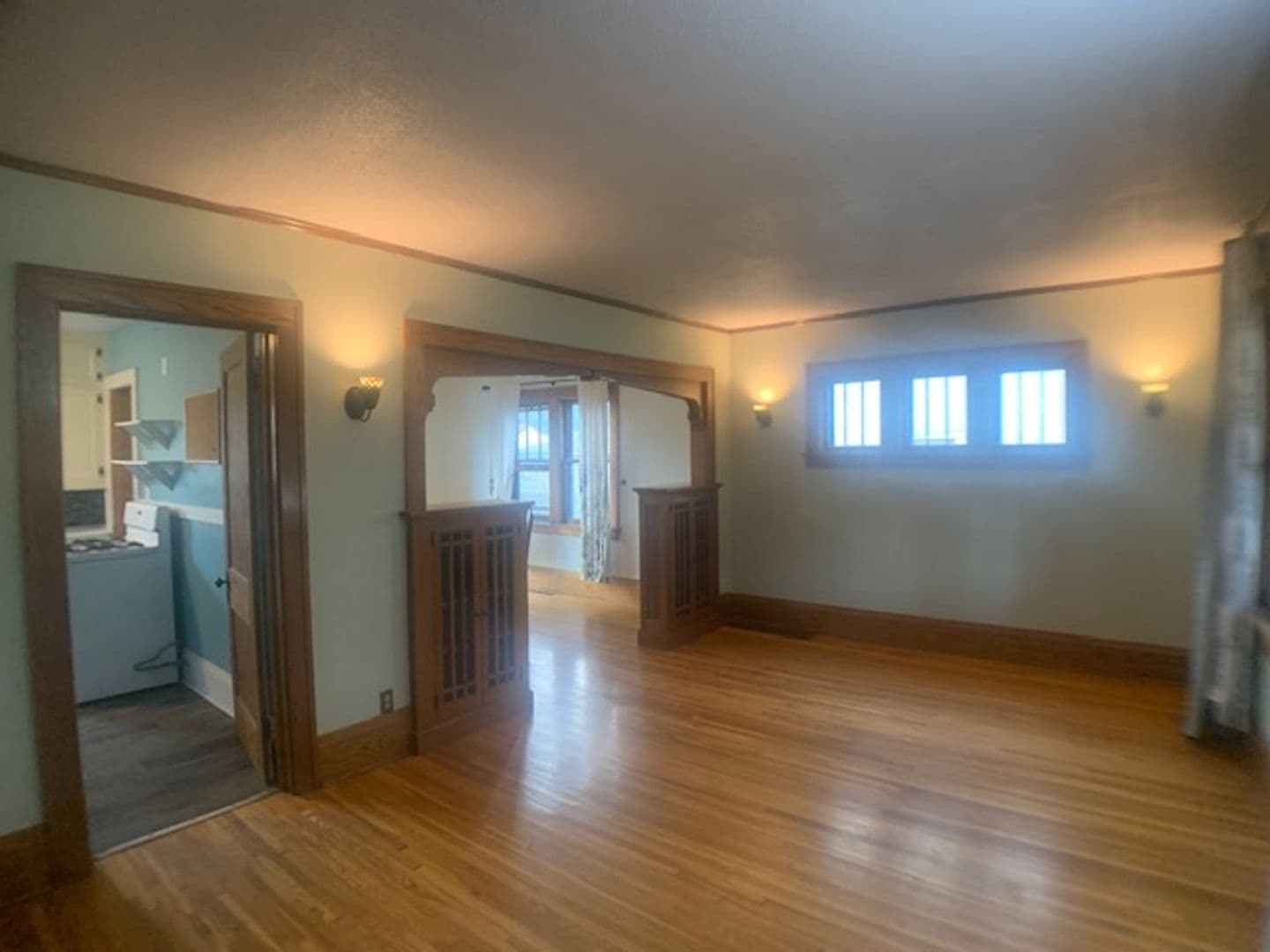 Saint Paul House: 1428 Snelling Ave N