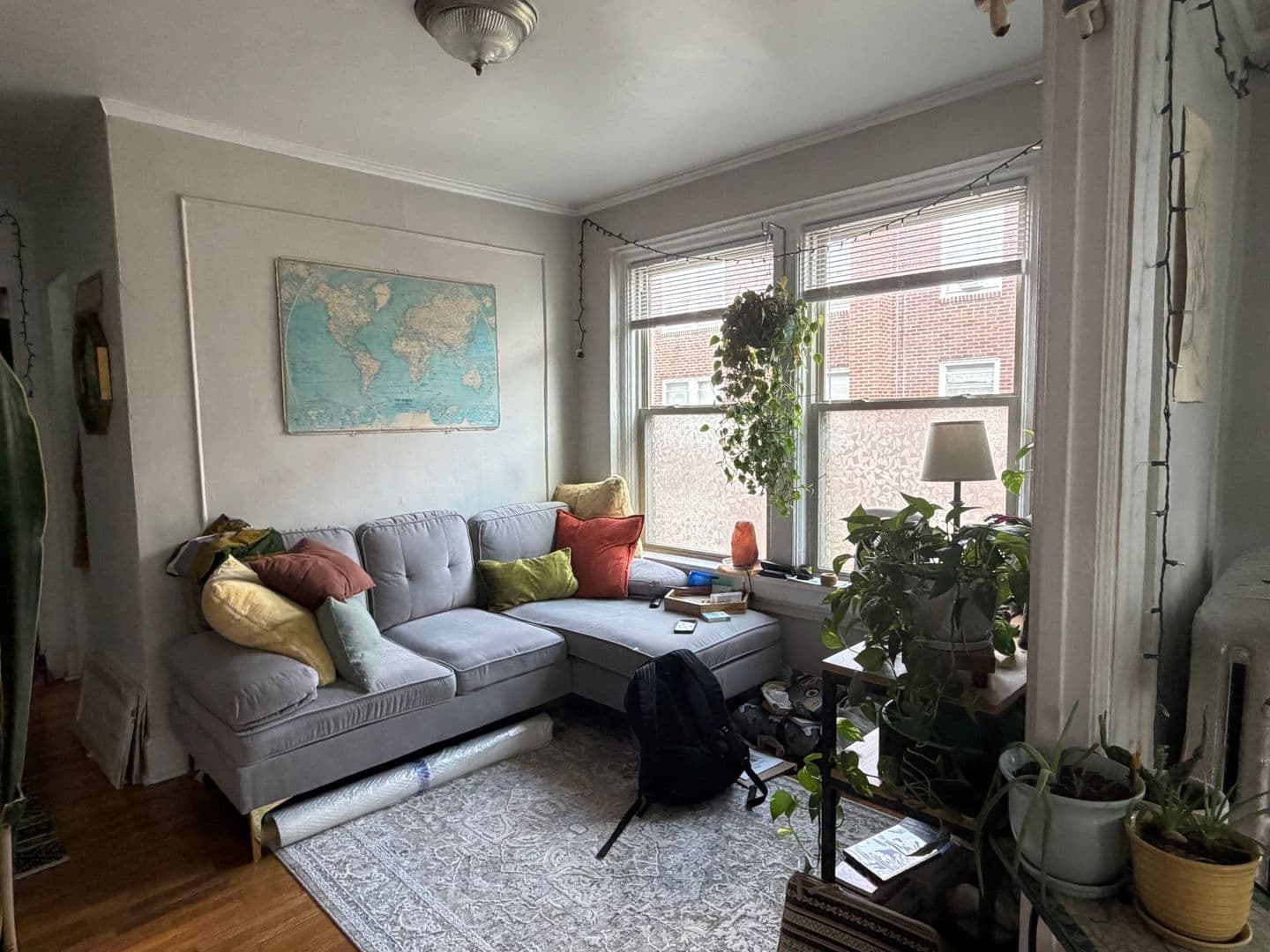Saint Paul Apartment: 1962 Grand Ave