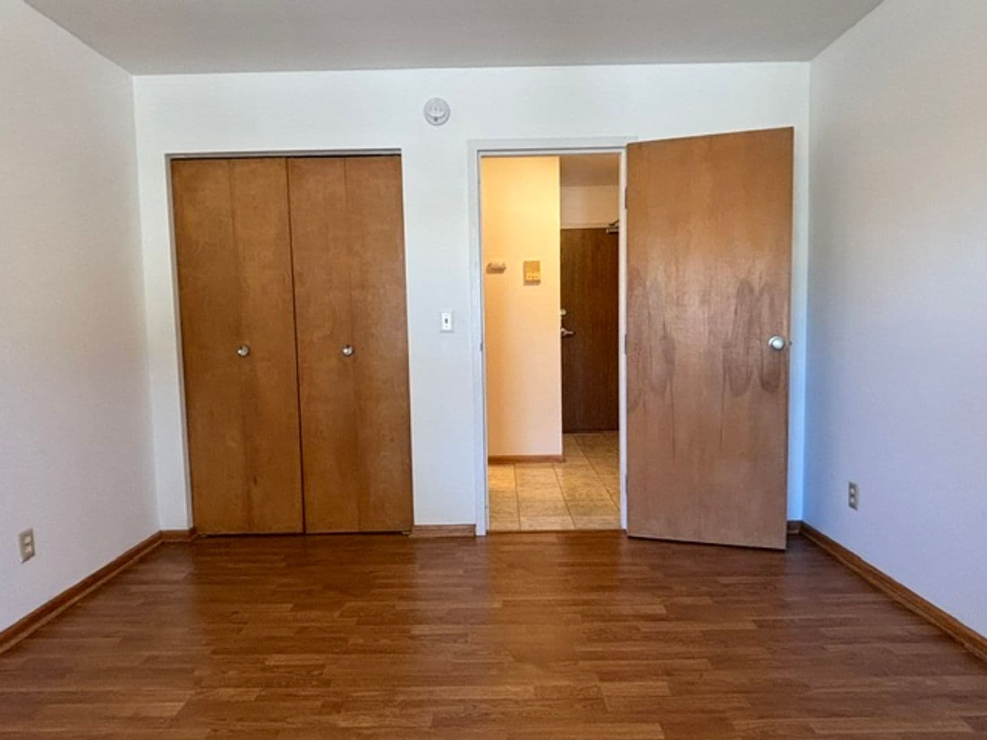 Minneapolis Apartment: 4351 Drew Ave South