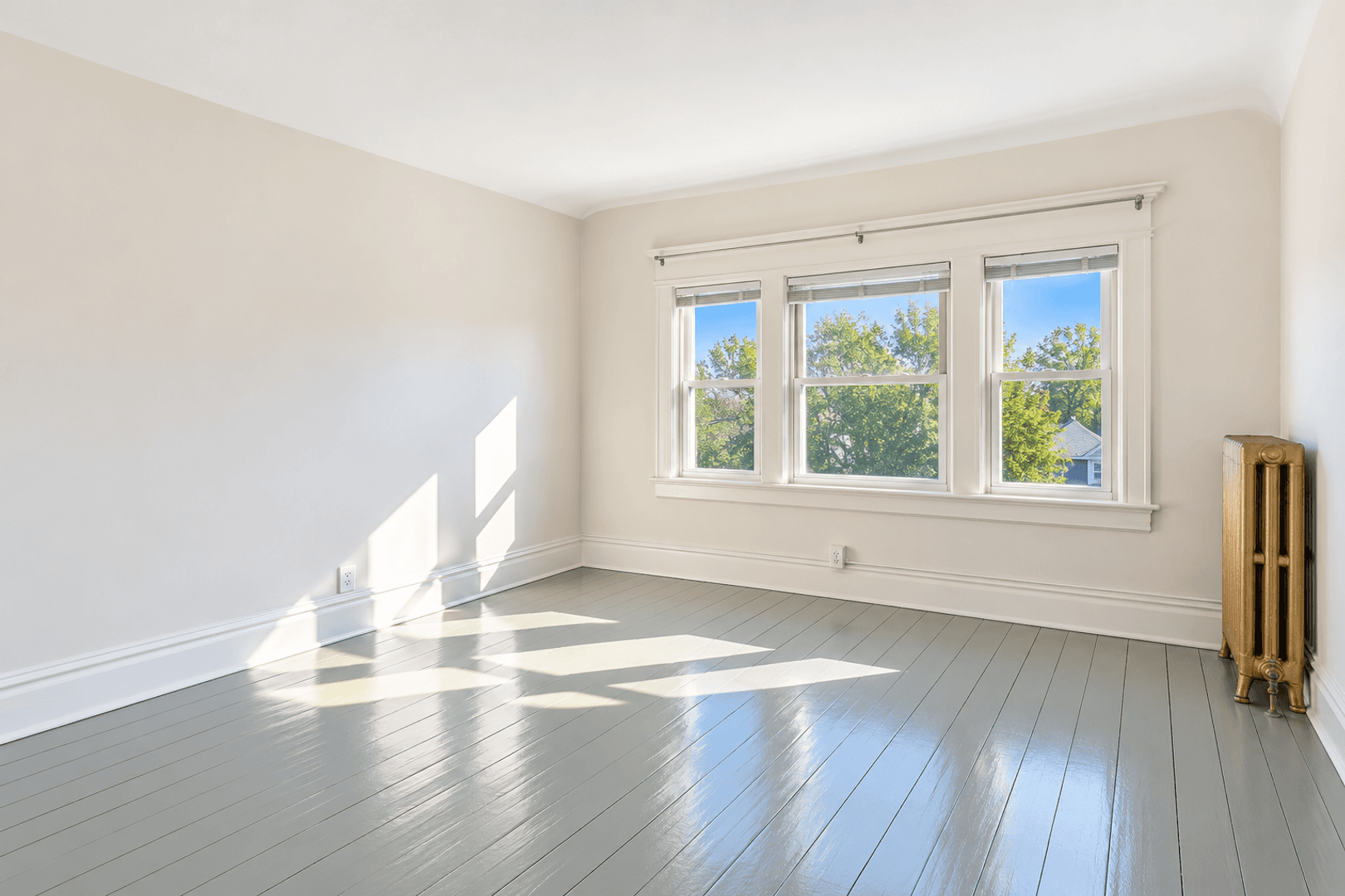 Saint Paul Apartment: 1607-1609 Van Buren Ave