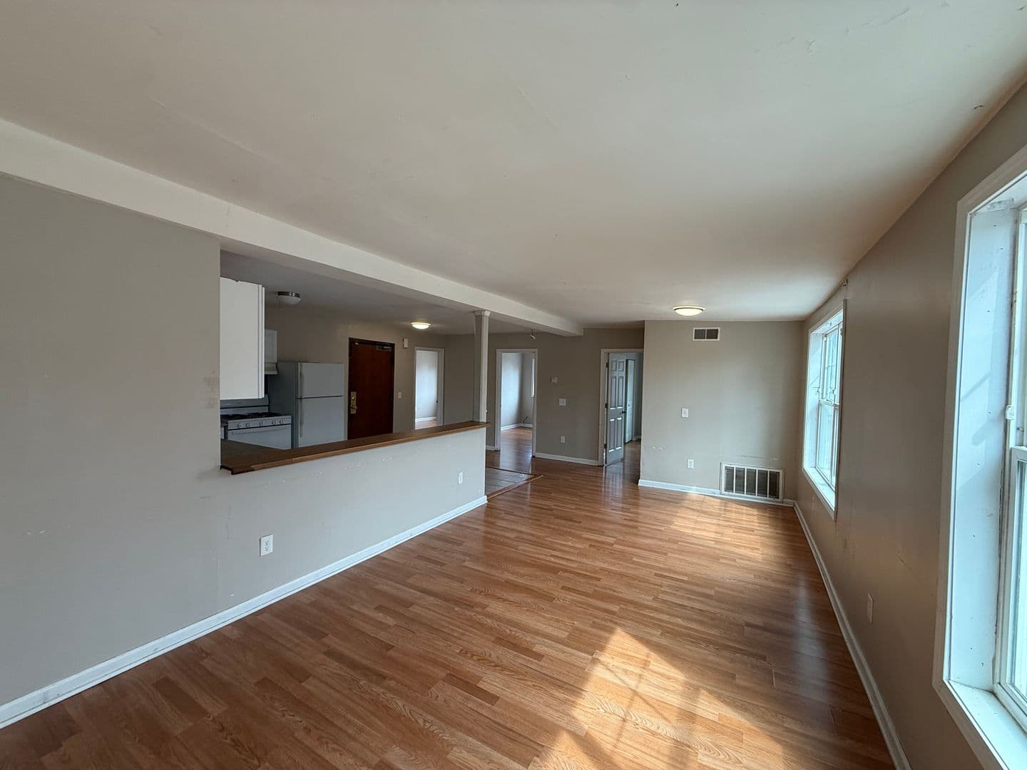 Saint Paul Apartment: 555-565 N Kent St