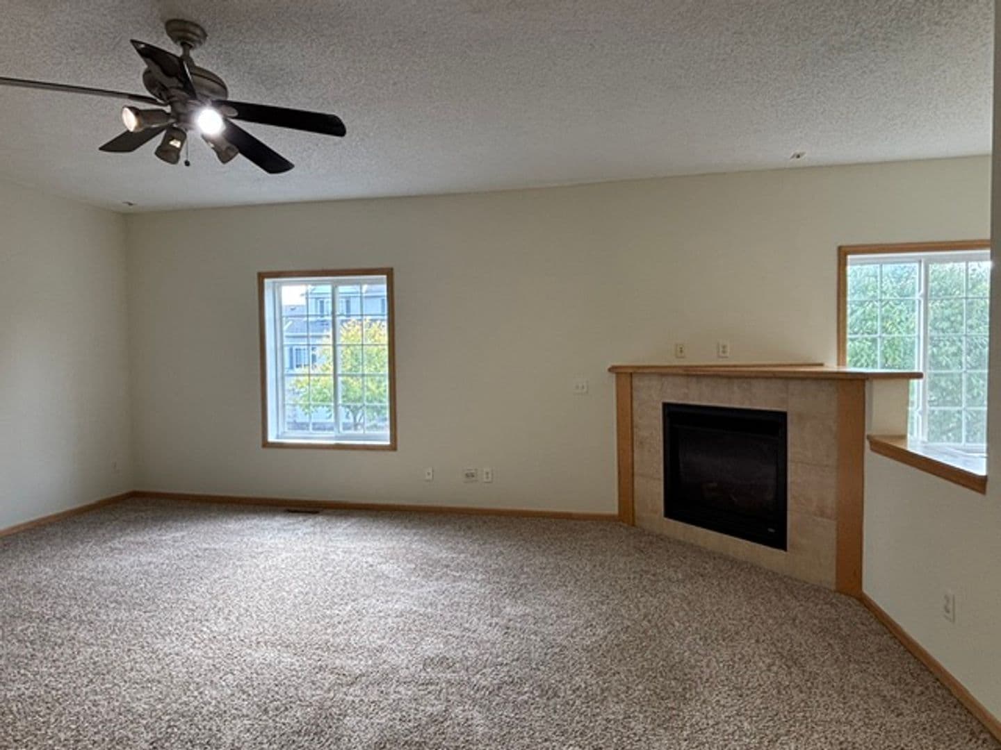 Lakeville House: 18340 Kerrville Trail