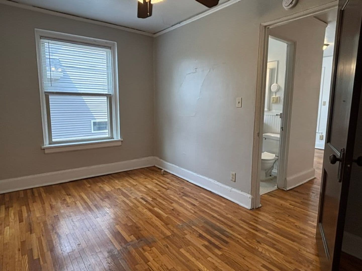 Saint Paul Apartment: 1962 Grand Ave