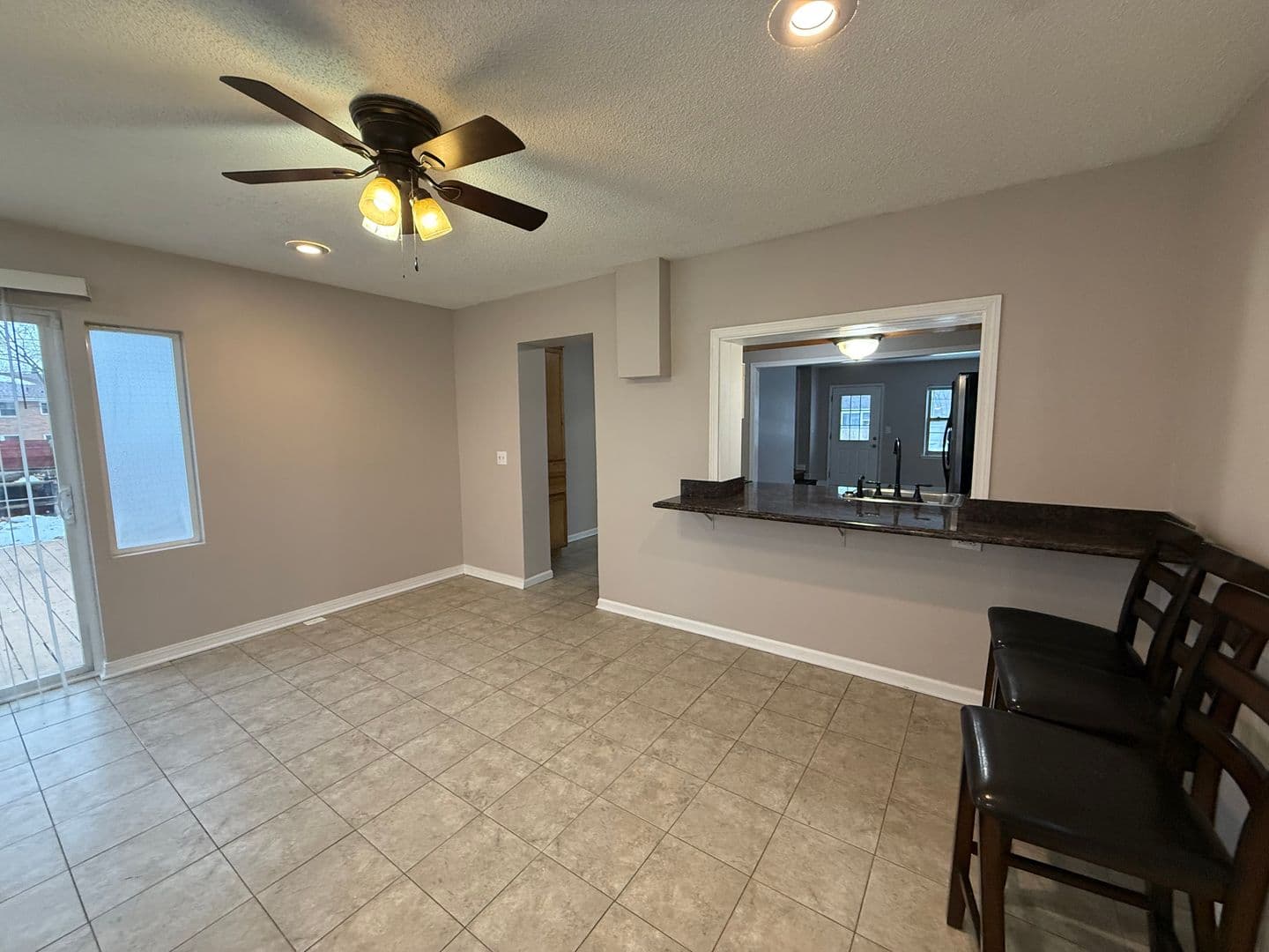 South Saint Paul Apartment: 708 1st Ave S