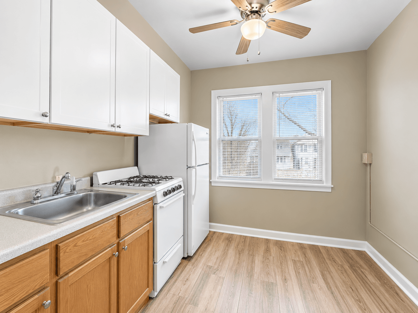 Saint Paul Apartment: 468 Herschel St.