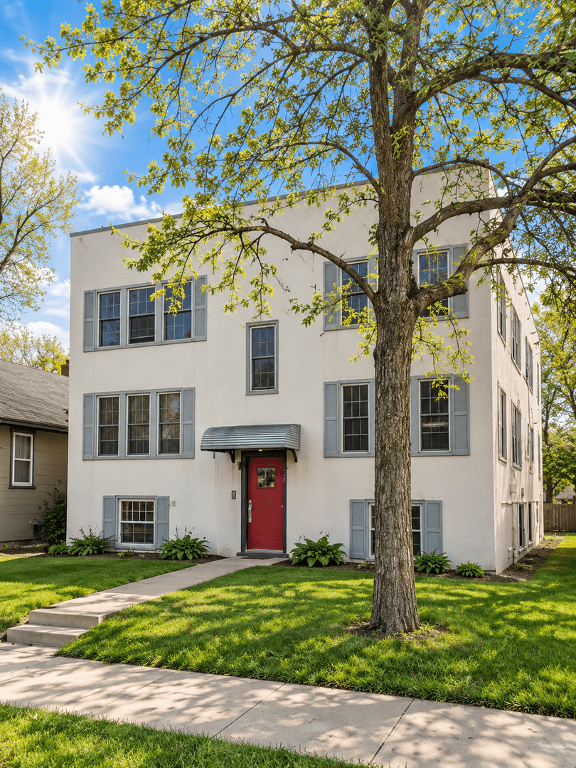Saint Paul Apartment: 1530 Concordia Ave
