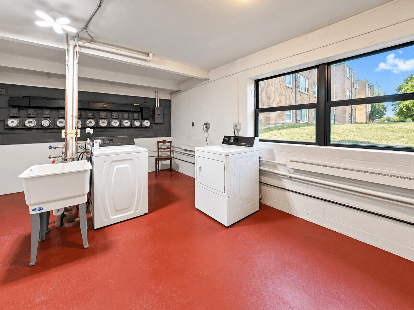 Saint Paul Apartment: 1573 Hartford Ave