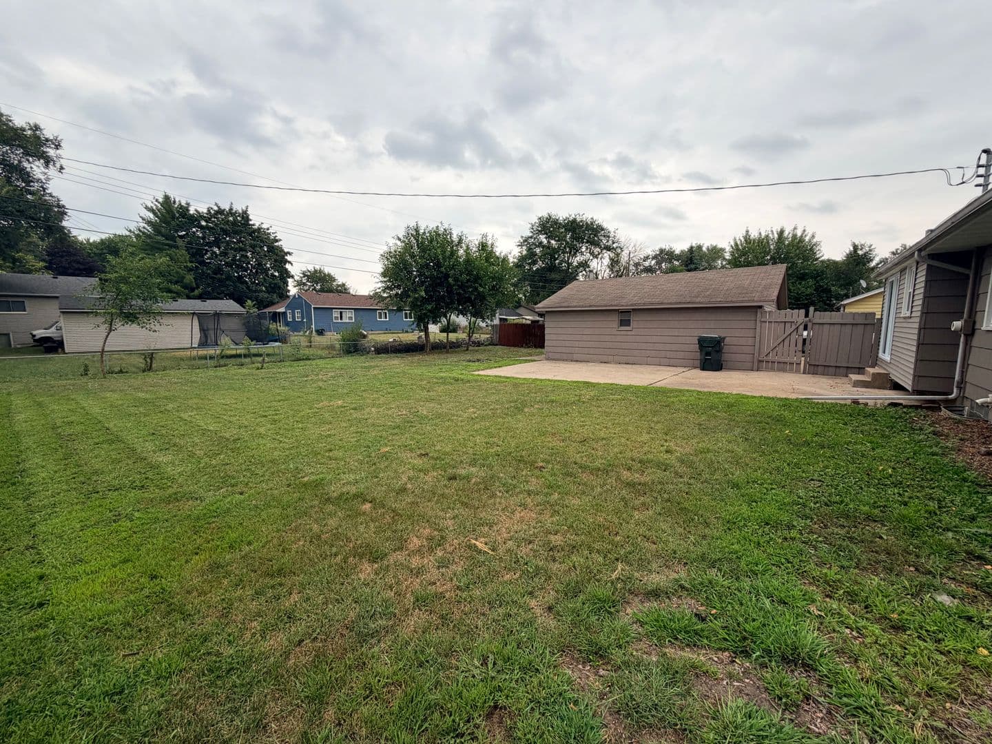 Brooklyn Park House: 1924 Whitewater Trl N