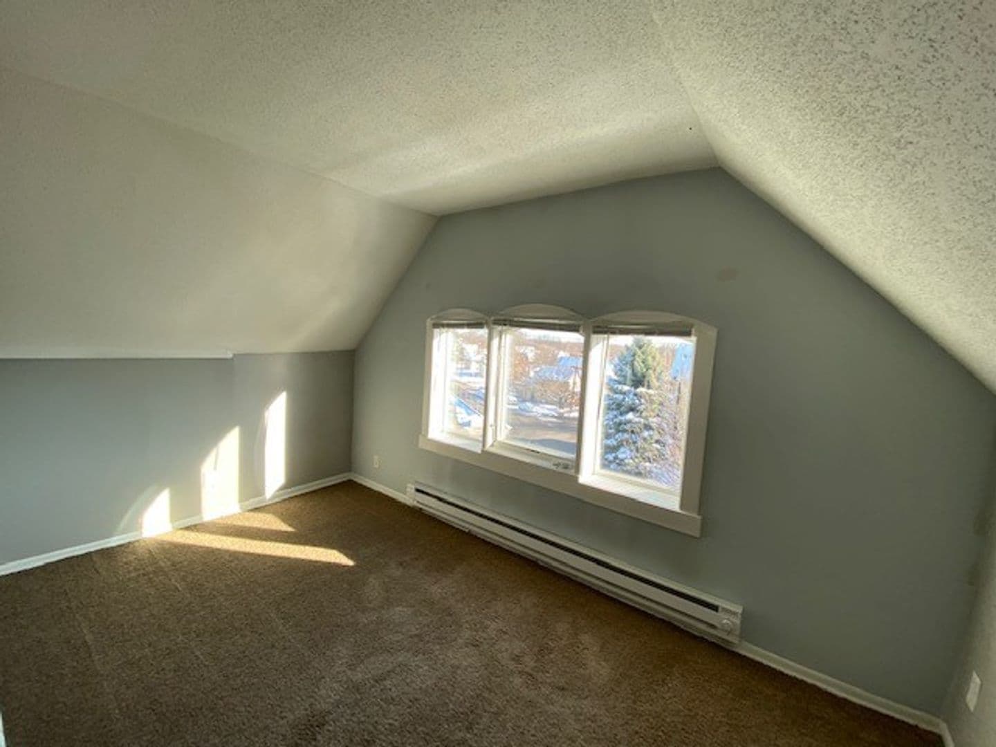 Saint Paul Apartment: 783 6th St East