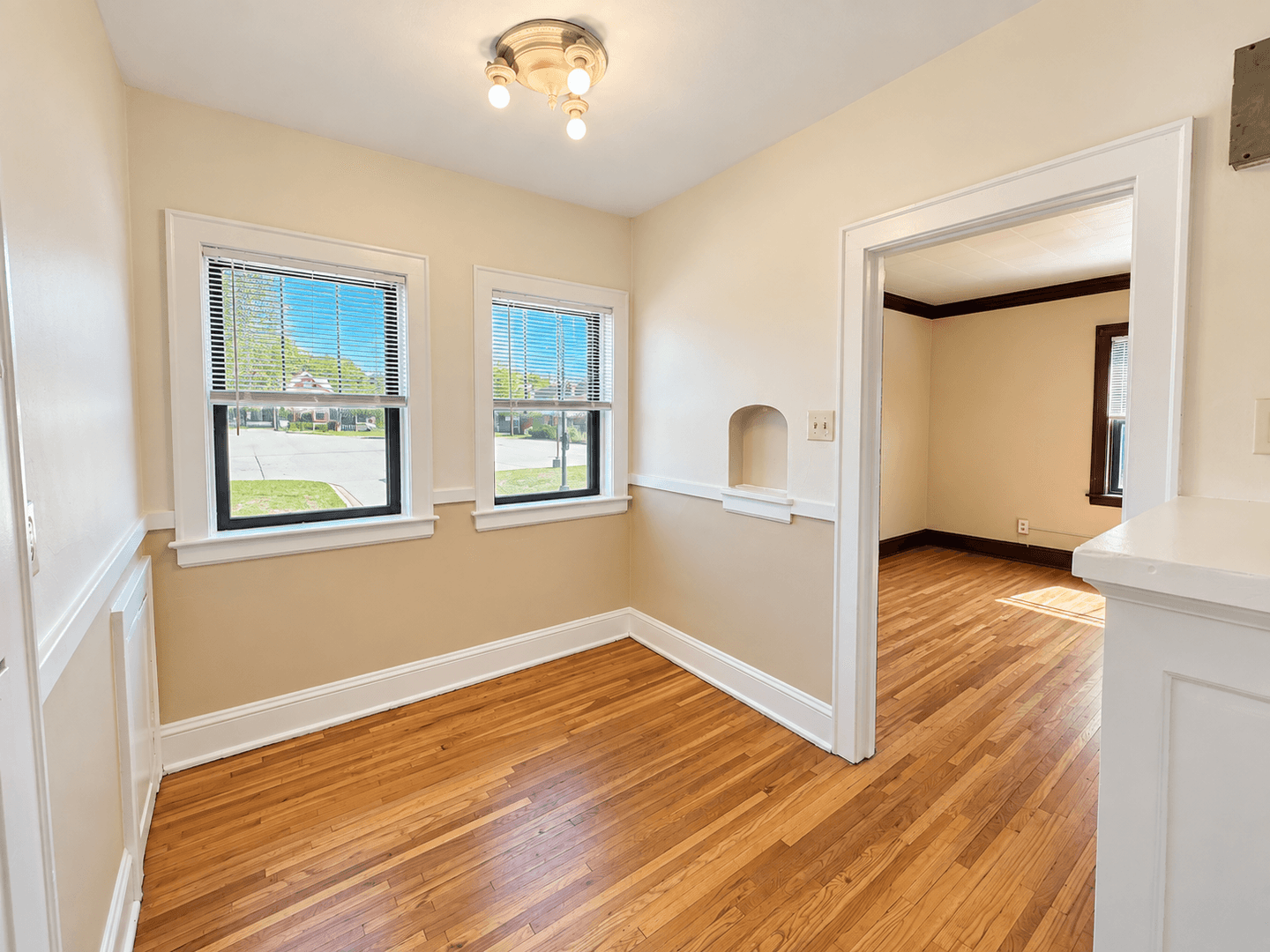 Saint Paul Apartment: 451 Fairview Ave N