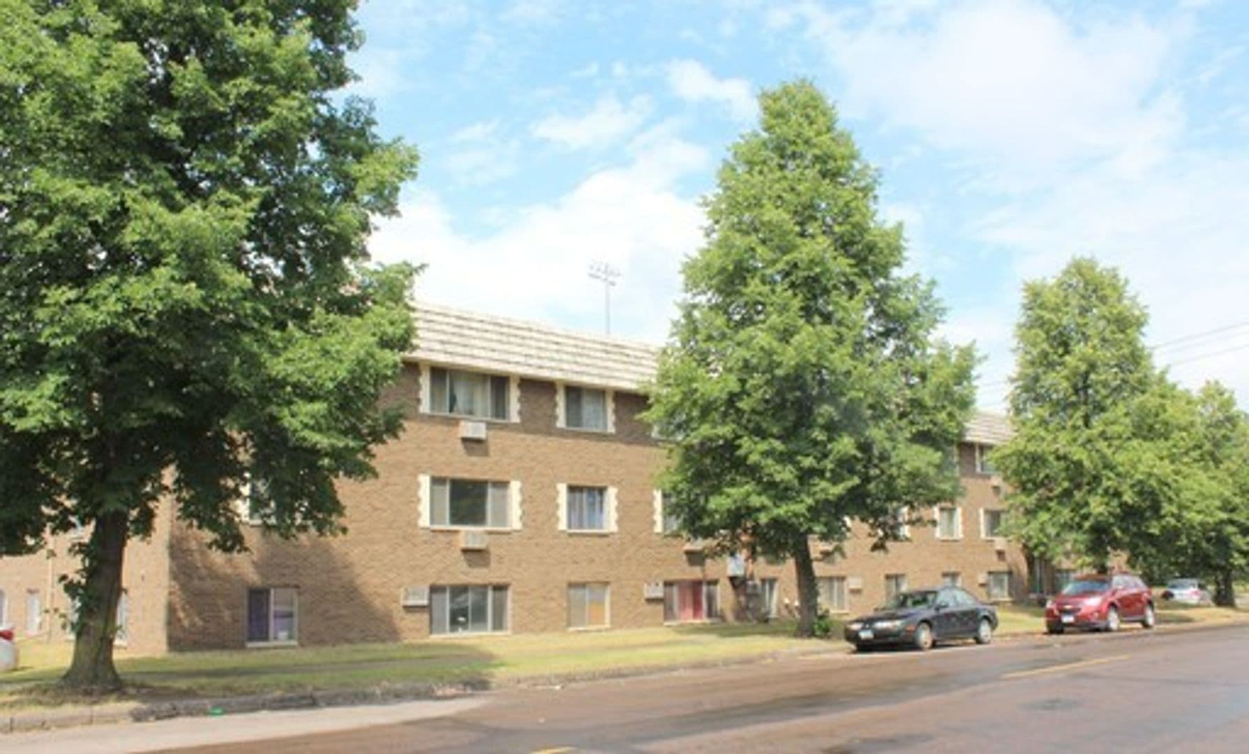 Saint Paul Apartment: 41 Arlington Ave West