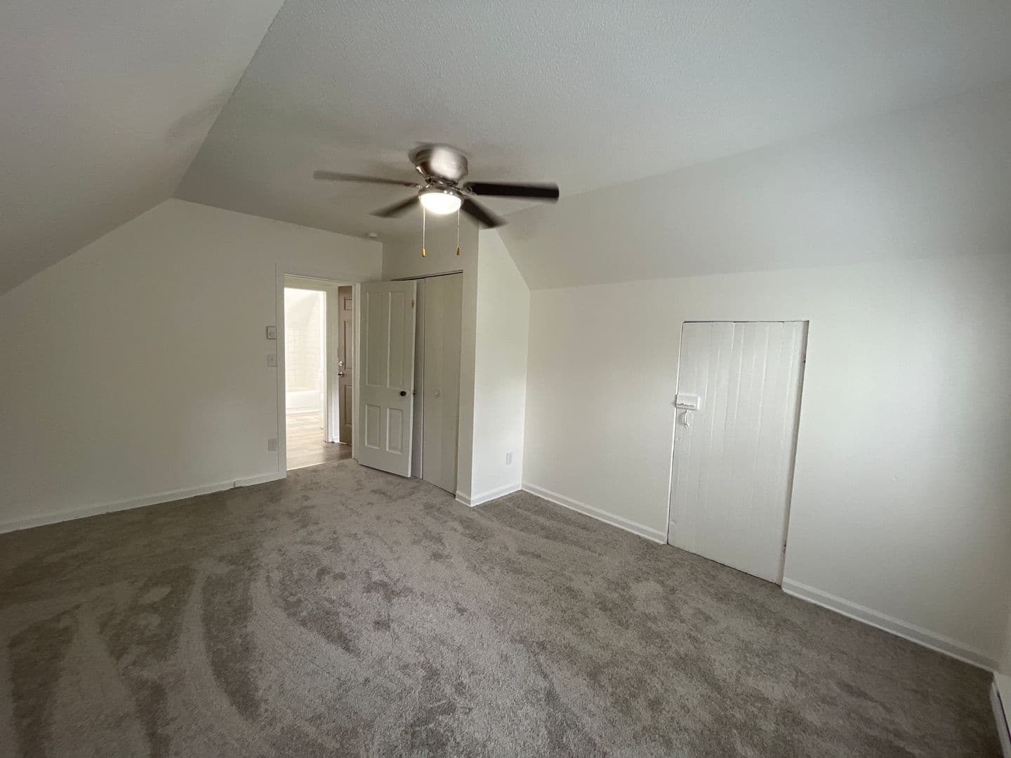 Saint Paul Apartment: 1000 McLean Ave.