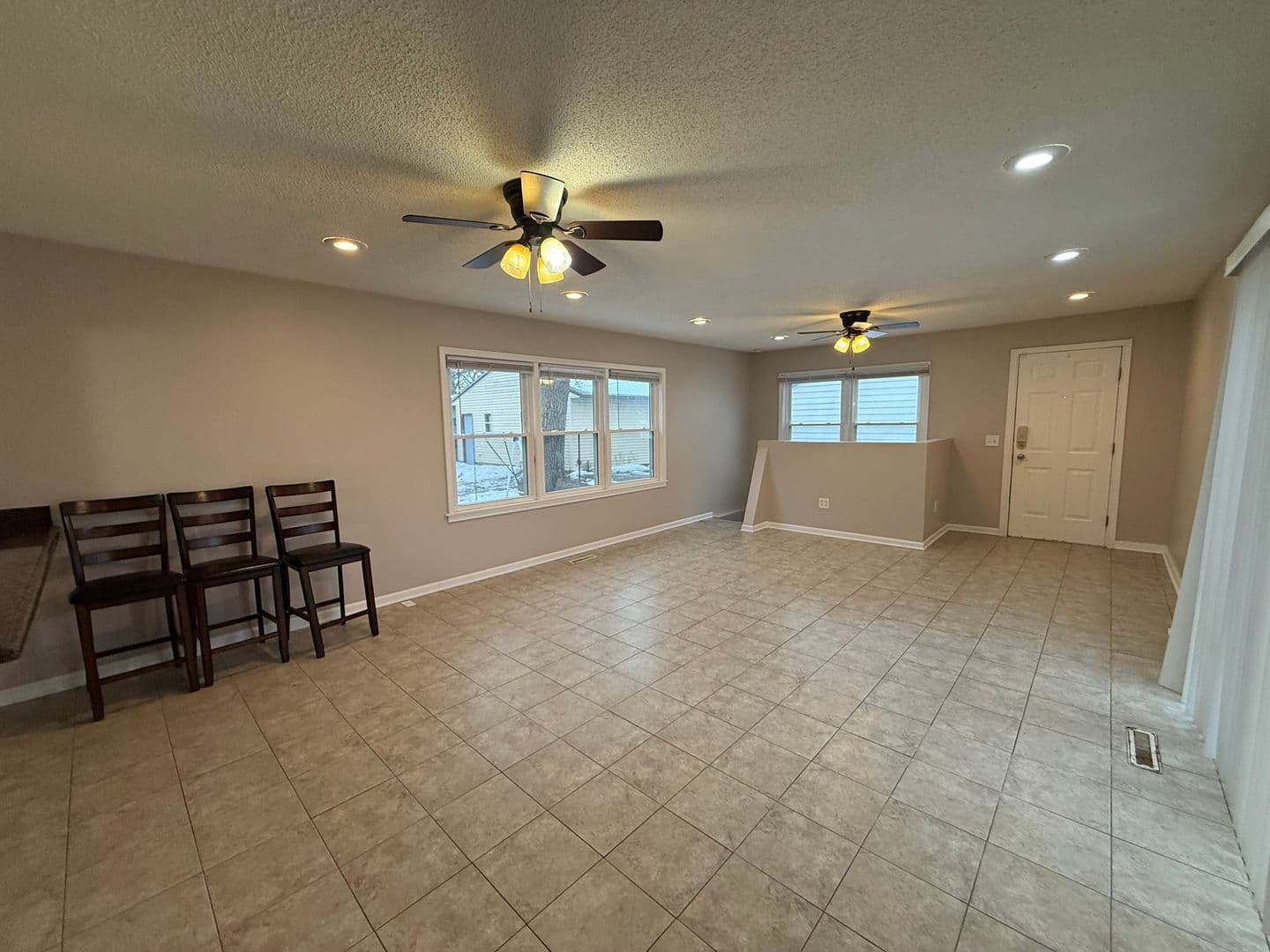 South Saint Paul Apartment: 708 1st Ave S