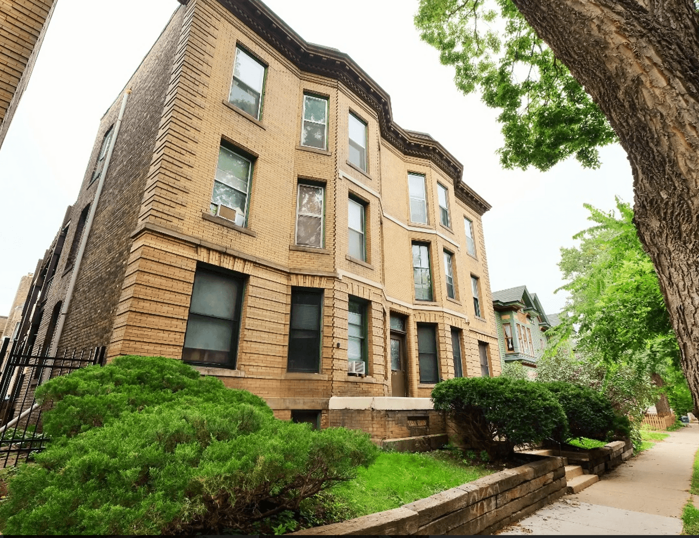 Saint Paul Apartment: 301 Dayton Ave