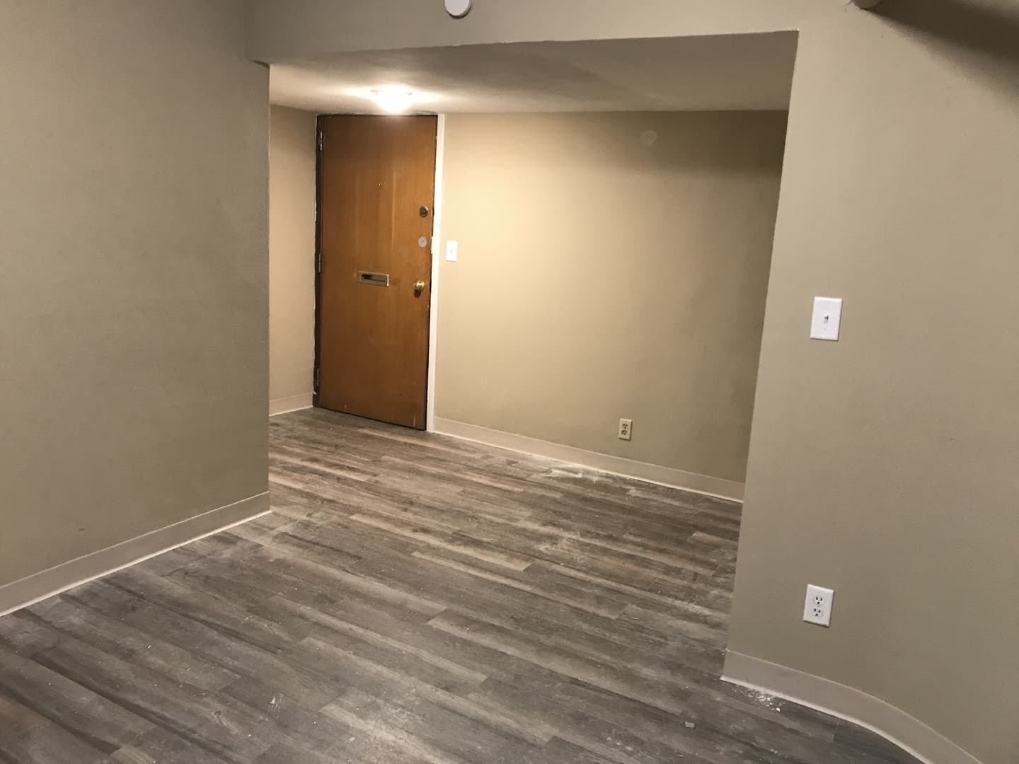 Saint Paul Apartment: 474 Herschel St