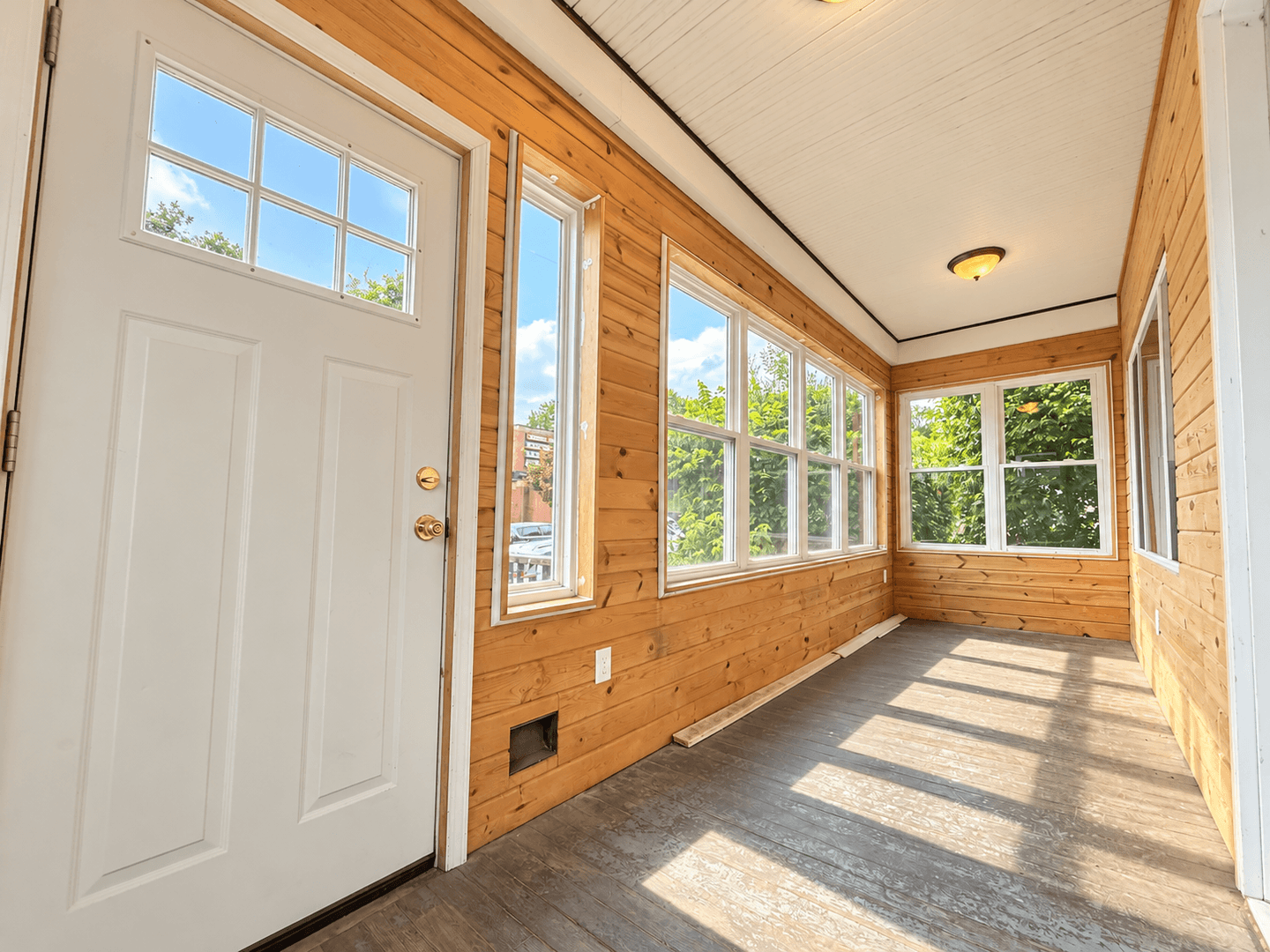 Saint Paul Apartment: 1087 Randolph Ave